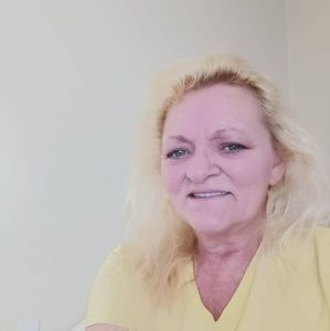 Meet your Posher, Paula